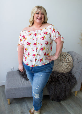 BLOSSOM DREAMS TOP IN PLUS